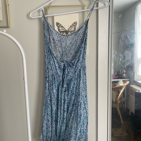 Flowy floral mini dress with with strappy tie back - Picture 2 of 3